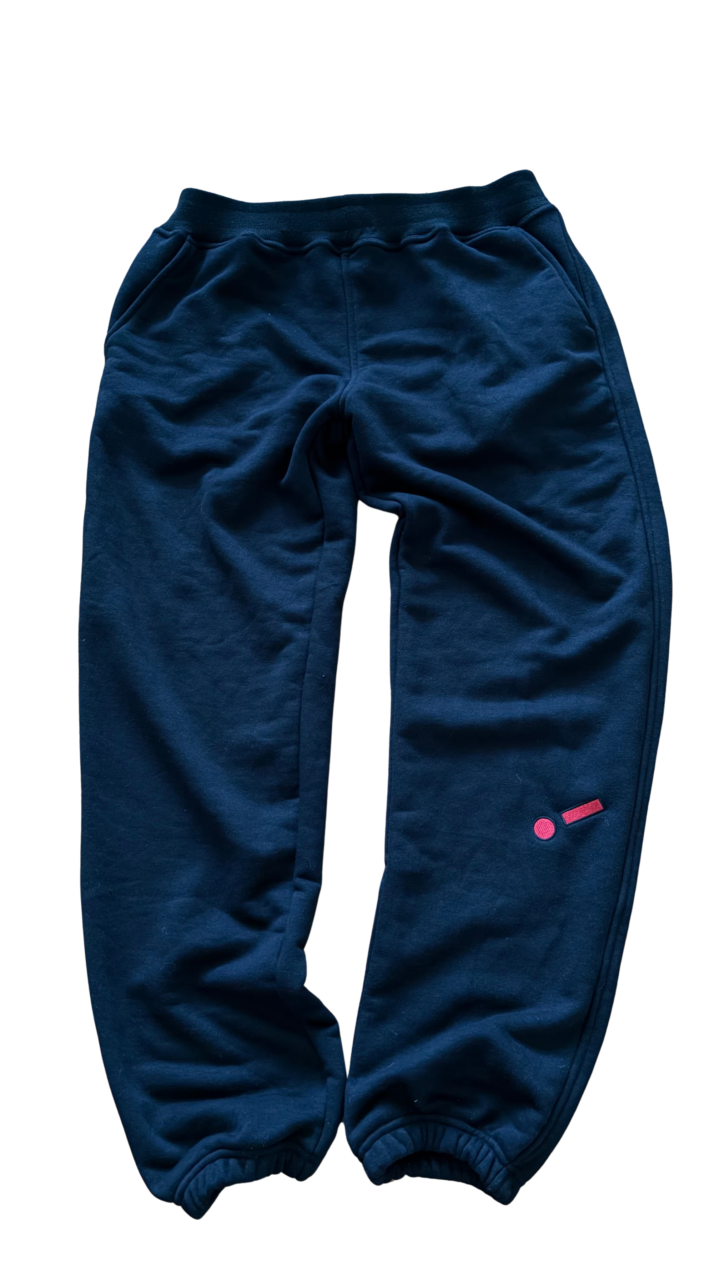 "WEEKENDS CUFF SWEATS"